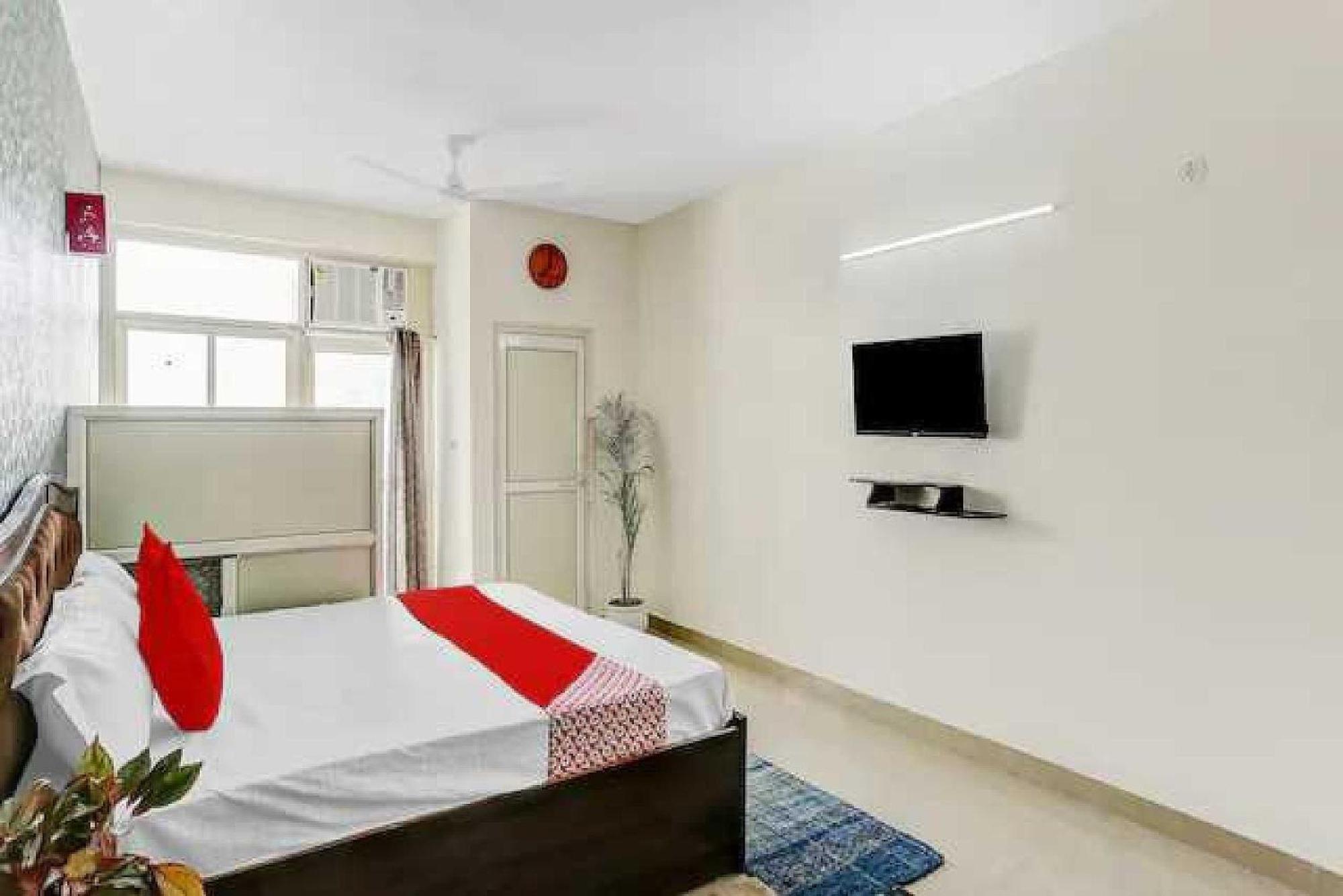 Hotel O Krishna Orchid Near Noida Sector 81 Metro Station 外观 照片